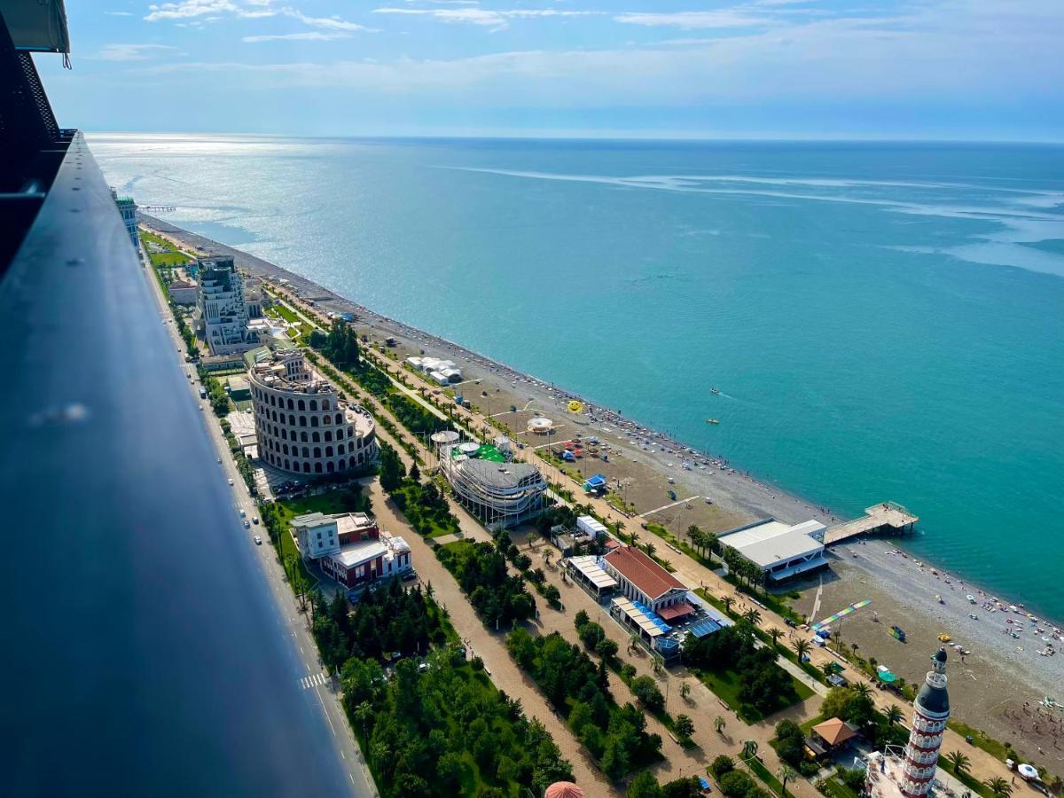 Hellobatumi Aparthotel Exterior photo