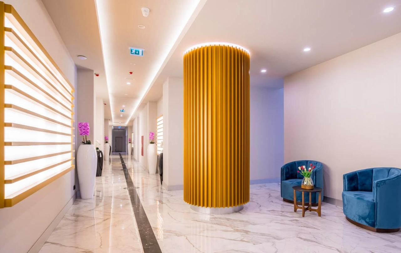 Hellobatumi Aparthotel Exterior photo